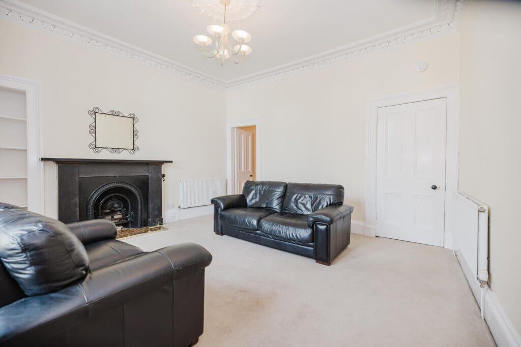 2 bed 1st Floor Flat for rent in Edinburgh. From SouthSide Property Management - Edinburgh