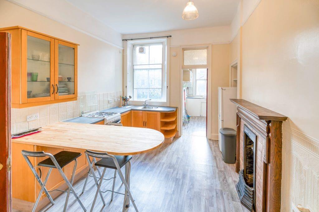 3 bed 1st Floor Flat for rent in Edinburgh. From SouthSide Property Management - Edinburgh 3 bed 1st Floor Flat for rent in Edinburgh. From SouthSide Property Management - Edinburgh