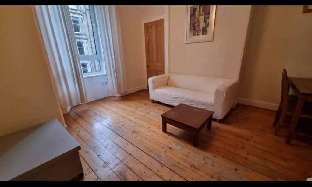 1 bed 1st Floor Flat for rent in Edinburgh. From SouthSide Property Management - Edinburgh