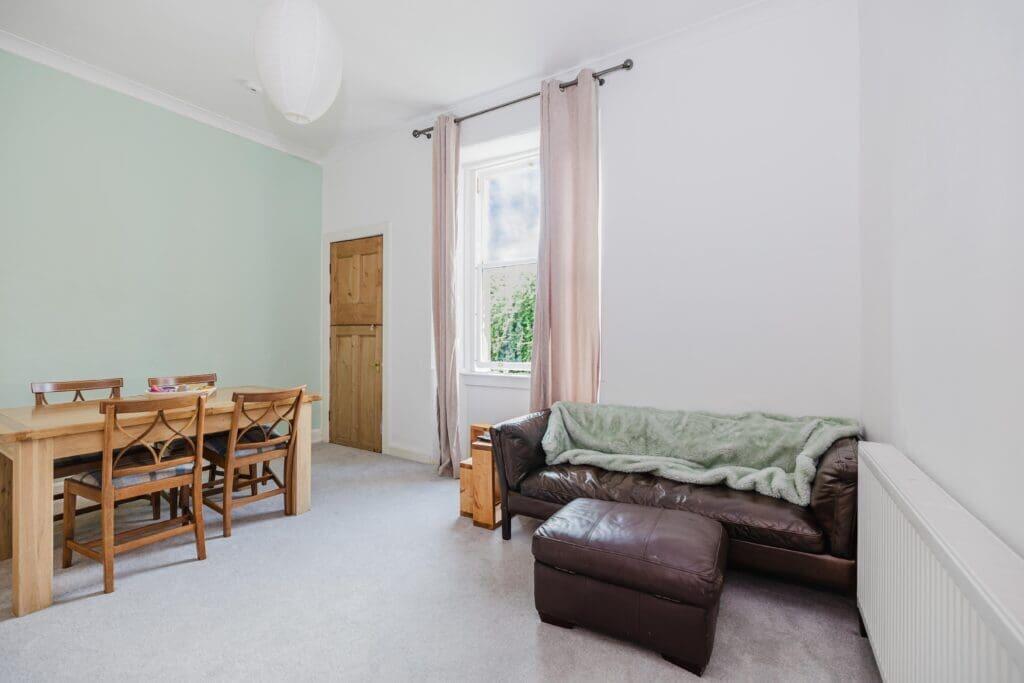 2 bed 1st Floor Flat for rent in Edinburgh. From SouthSide Property Management - Edinburgh