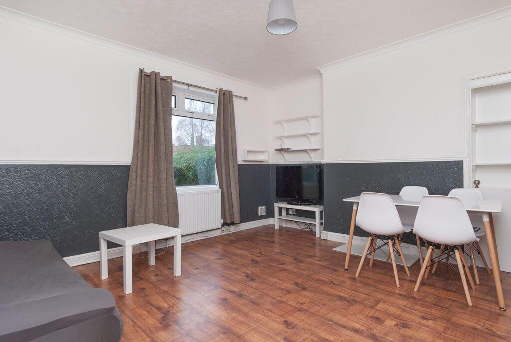 3 bed 1st Floor Flat for rent in Hermiston. From SouthSide Property Management - Edinburgh 3 bed 1st Floor Flat for rent in Hermiston. From SouthSide Property Management - Edinburgh
