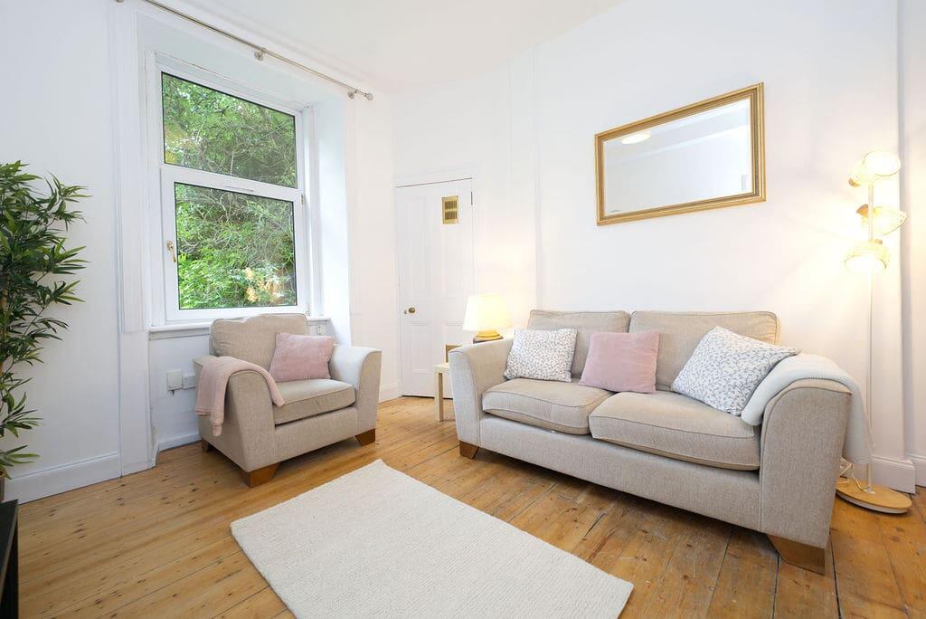 1 bed 1st Floor Flat for rent in Edinburgh. From SouthSide Property Management - Edinburgh