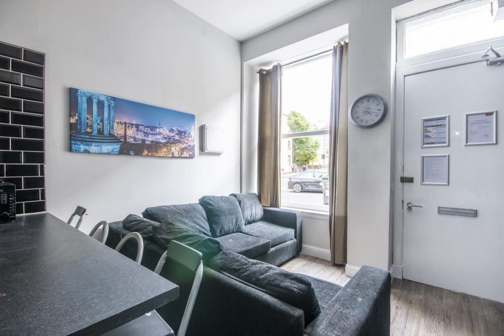 4 bed 1st Floor Flat for rent in Edinburgh. From SouthSide Property Management - Edinburgh