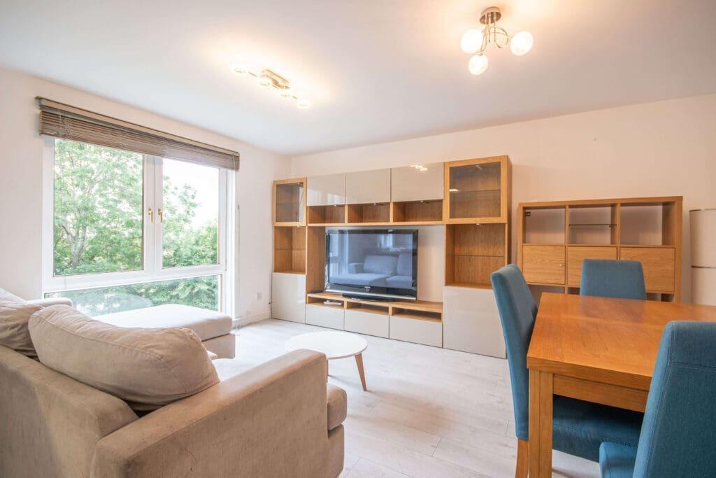 3 bed 1st Floor Flat for rent in Hermiston. From SouthSide Property Management - Edinburgh 3 bed 1st Floor Flat for rent in Hermiston. From SouthSide Property Management - Edinburgh