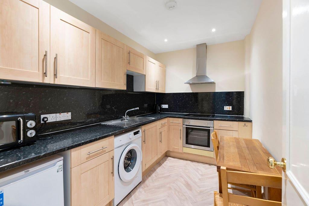 3 bed 1st Floor Flat for rent in Edinburgh. From SouthSide Property Management - Edinburgh 3 bed 1st Floor Flat for rent in Edinburgh. From SouthSide Property Management - Edinburgh