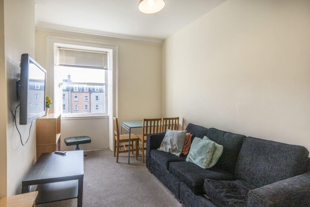 3 bed 1st Floor Flat for rent in Edinburgh. From SouthSide Property Management - Edinburgh 3 bed 1st Floor Flat for rent in Edinburgh. From SouthSide Property Management - Edinburgh