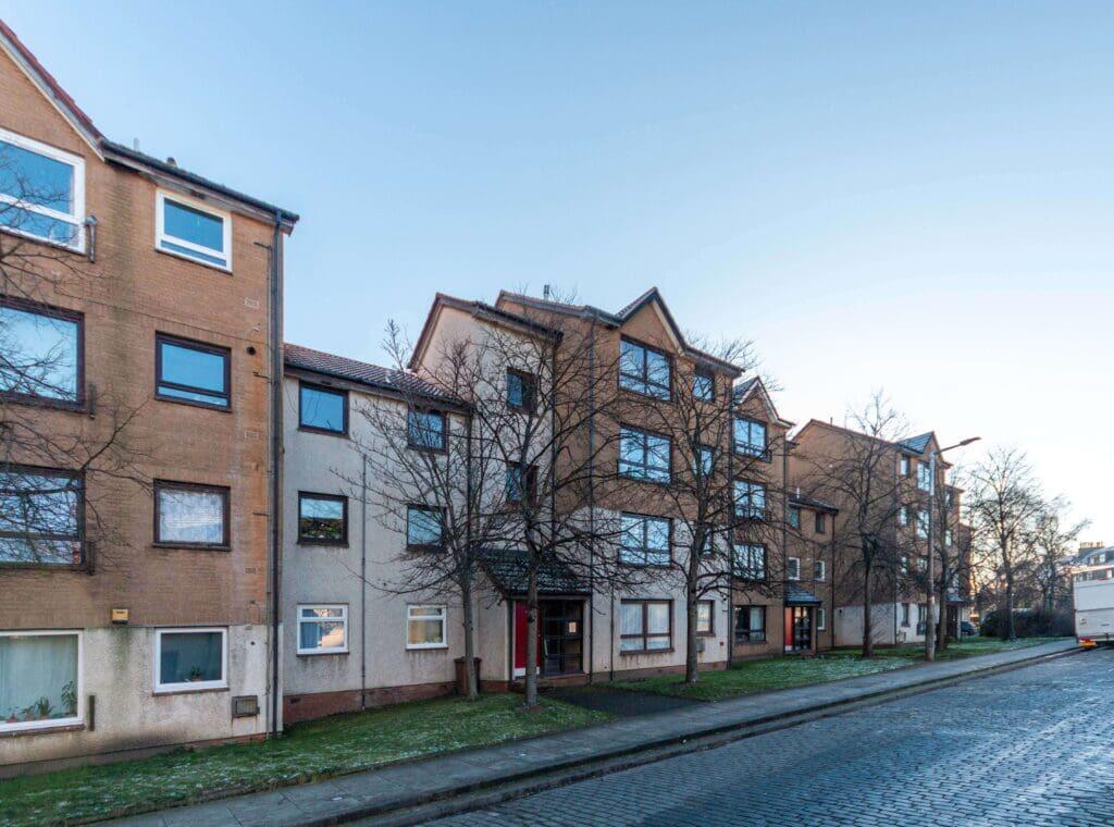 1 bed 1st Floor Flat for rent in Edinburgh. From SouthSide Property Management - Edinburgh