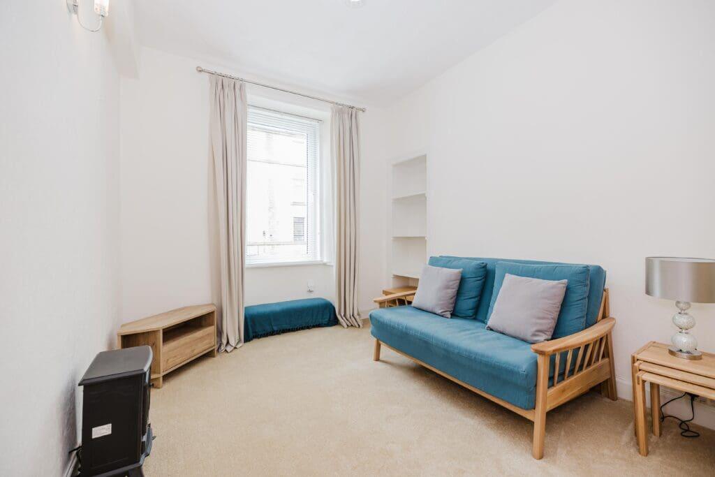 1 bed 1st Floor Flat for rent in Edinburgh. From SouthSide Property Management - Edinburgh