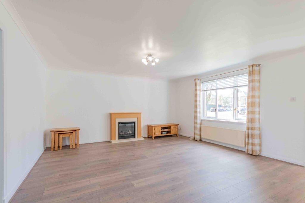2 bed 1st Floor Flat for rent in Penicuik. From SouthSide Property Management - Edinburgh