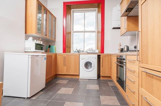 3 bed 1st Floor Flat for rent in Edinburgh. From SouthSide Property Management - Edinburgh 3 bed 1st Floor Flat for rent in Edinburgh. From SouthSide Property Management - Edinburgh