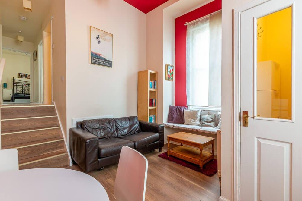 1 bed 1st Floor Flat for rent in Edinburgh. From SouthSide Property Management - Edinburgh