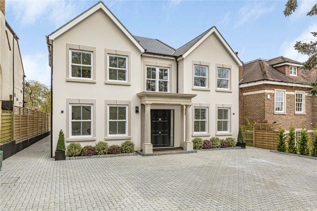 5 bed Detached House for rent in Hadley Wood. From Statons