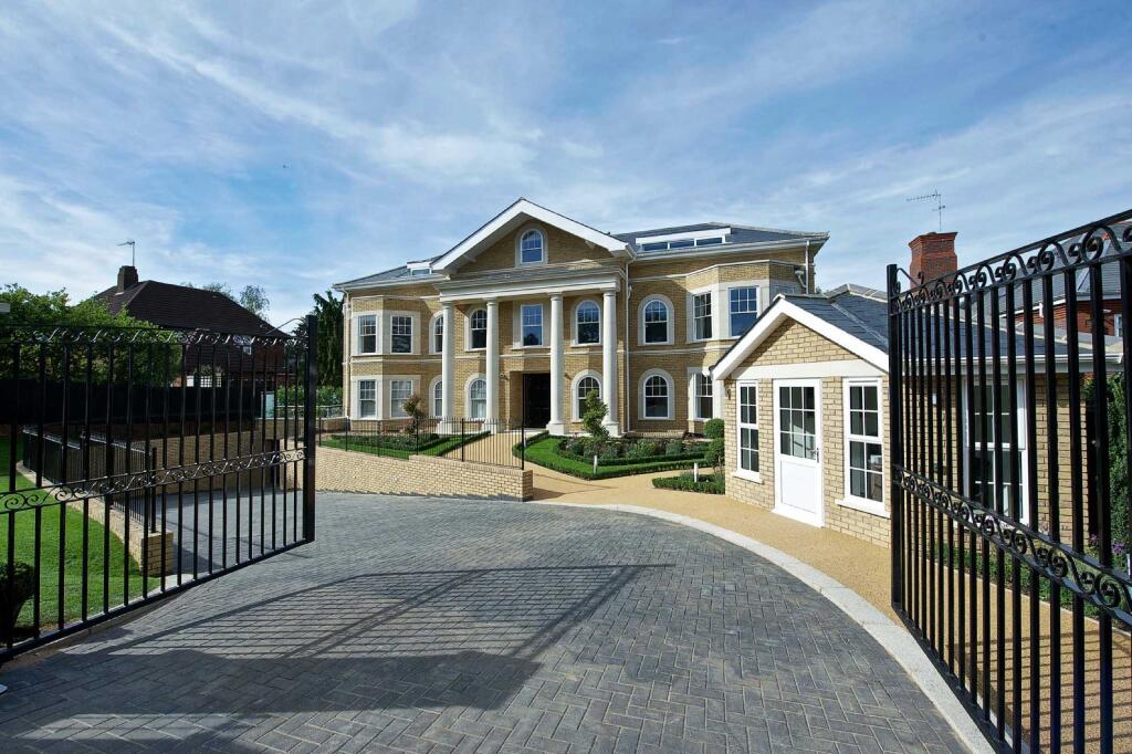 3 bed Apartment for rent in Hadley Wood. From Statons 3 bed Apartment for rent in Hadley Wood. From Statons