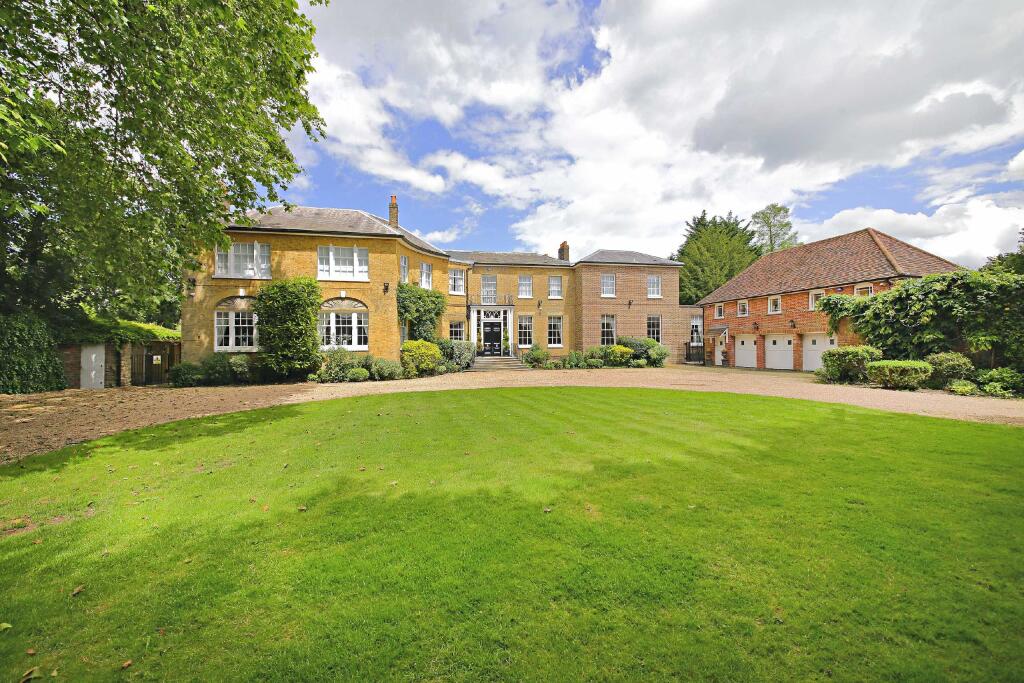 9 bed Detached for rent in Barnet. From Statons