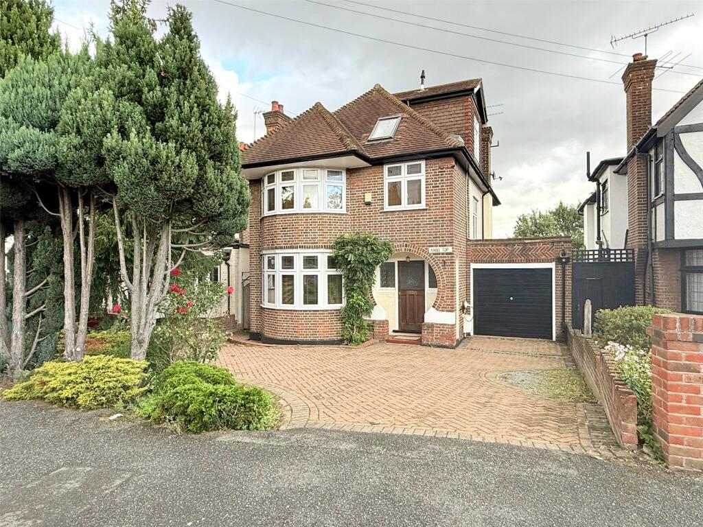 5 bed Detached for rent in London. From Statons