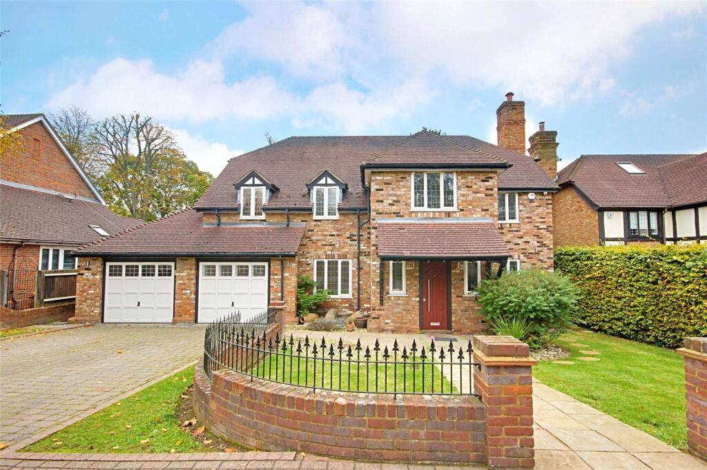 5 bed Detached for rent in Hadley Wood. From Statons