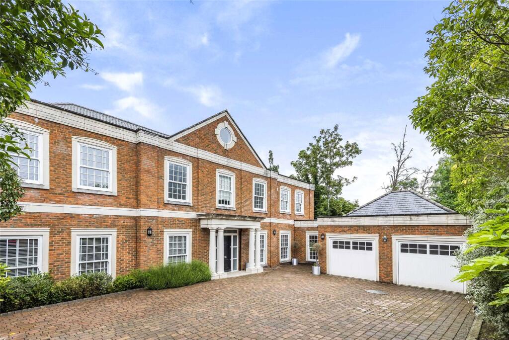 6 bed Detached for rent in Hadley Wood. From Statons 6 bed Detached for rent in Hadley Wood. From Statons