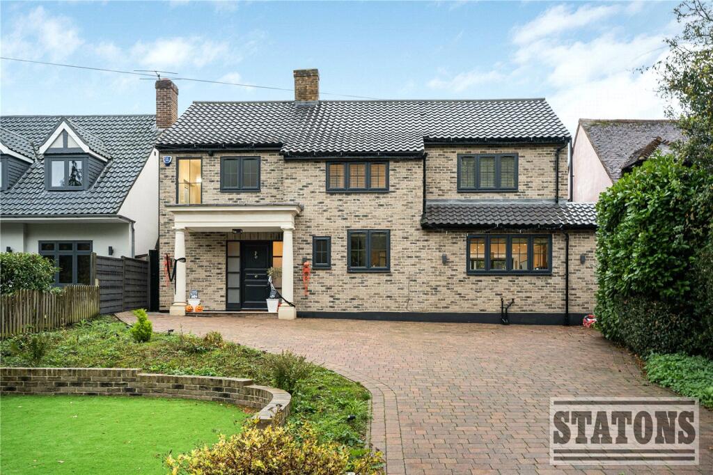 4 bed Detached for rent in Cuffley. From Statons