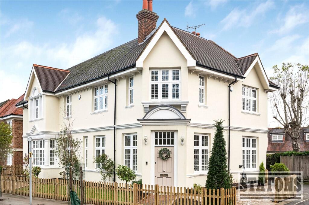 6 bed Detached for rent in Barnet. From Statons
