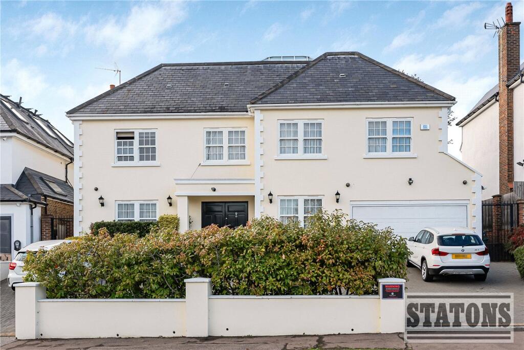6 bed Detached for rent in Hadley Wood. From Statons
