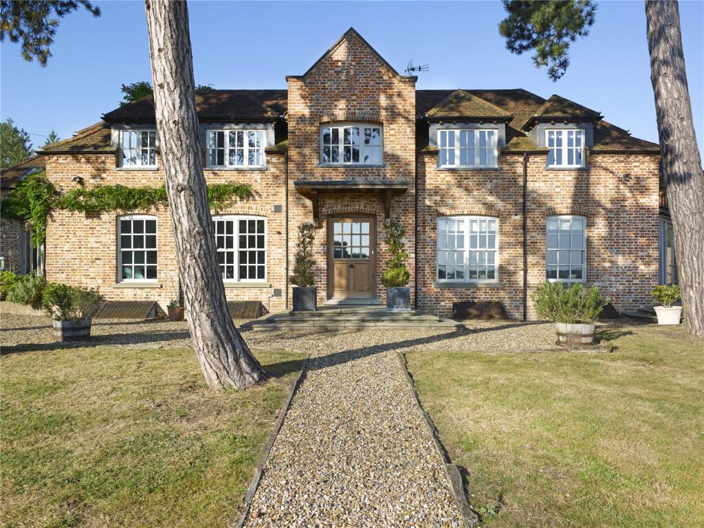 6 bed Detached for rent in Bayford. From Statons