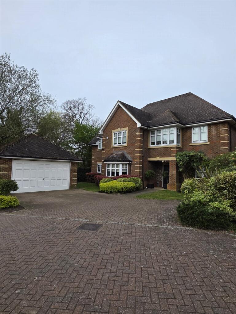 6 bed Detached for rent in Hadley Wood. From Statons