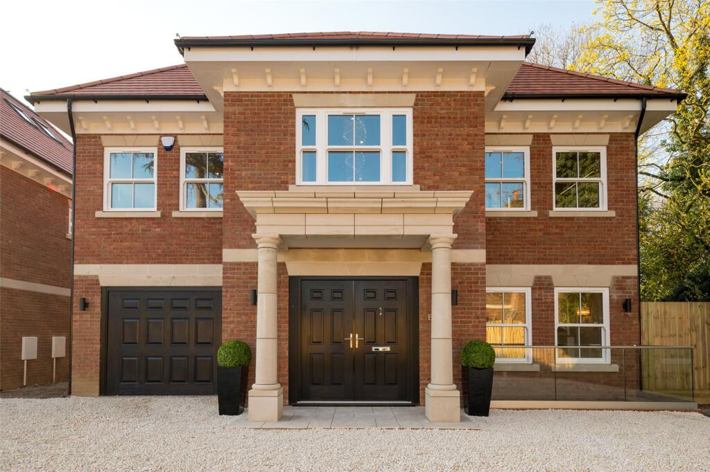 5 bed Detached for rent in Hadley Wood. From Statons