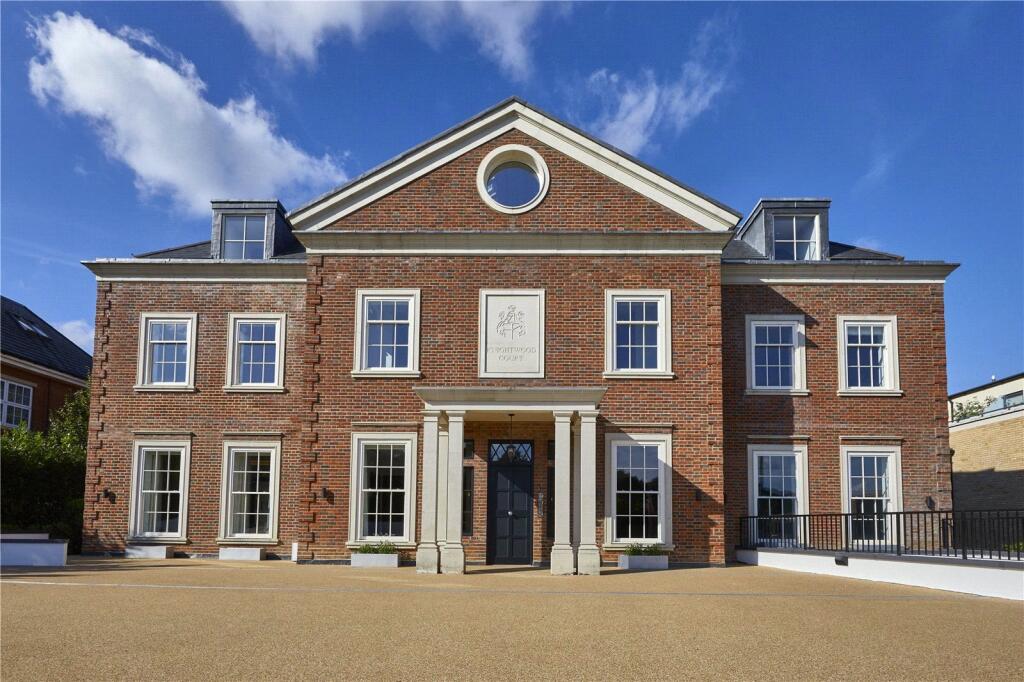 2 bed Apartment for rent in Hadley Wood. From Statons