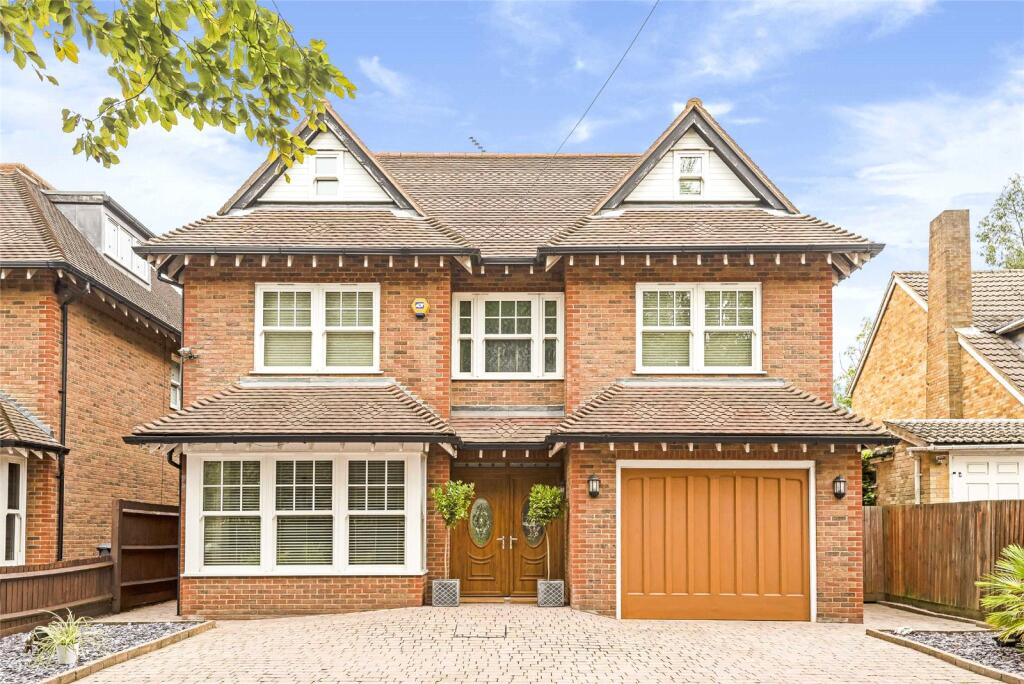 5 bed Detached for rent in Arkley. From Statons 5 bed Detached for rent in Arkley. From Statons