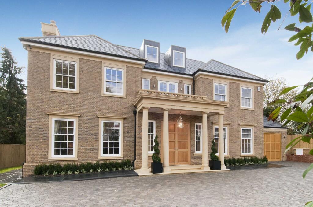 6 bed Detached for rent in Hadley Wood. From Statons