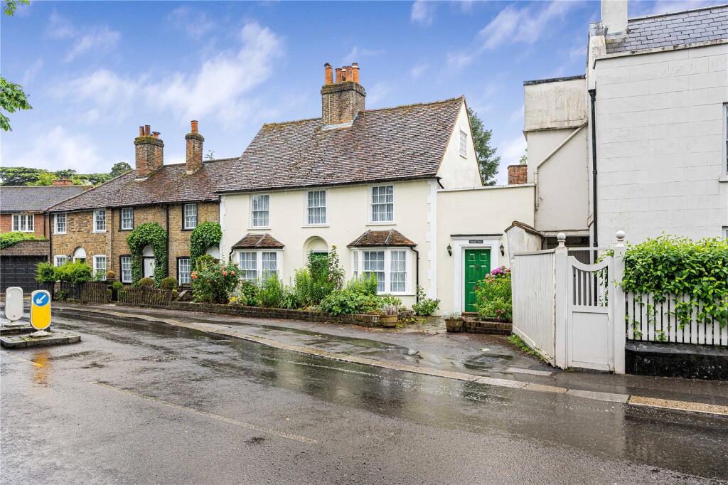 4 bed Detached for rent in Barnet. From Statons