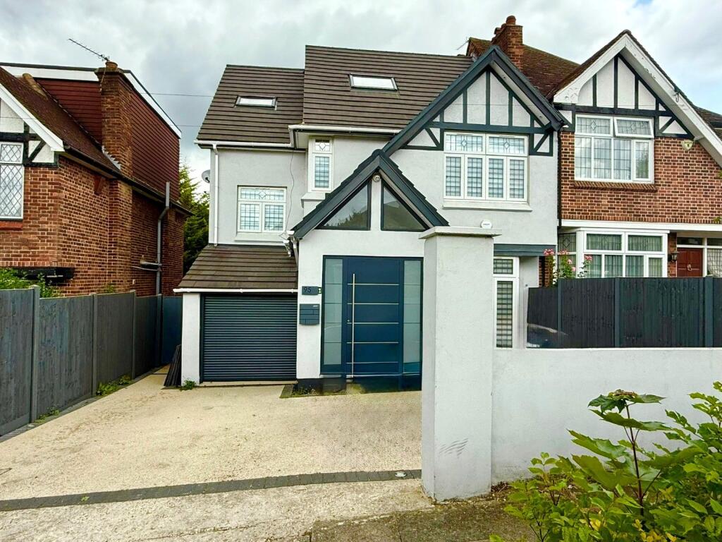 5 bed Semi Detached for rent in Hadley Wood. From Statons