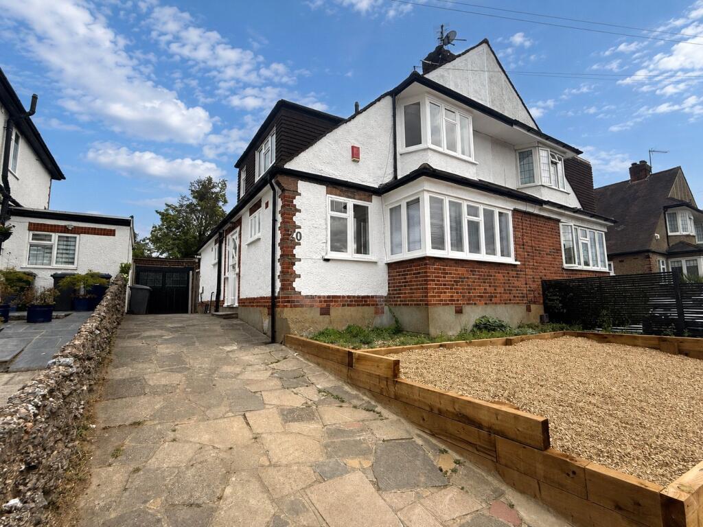 2 bed Semi Detached for rent in London. From Statons