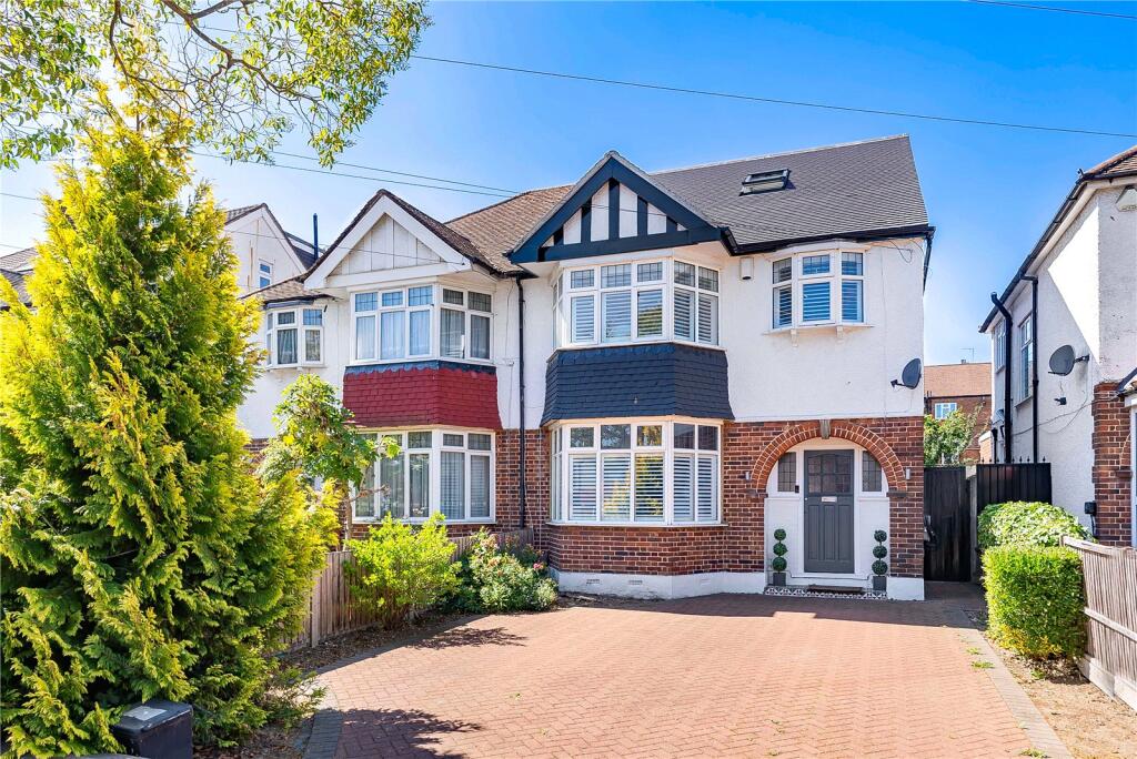 4 bed Semi Detached for rent in Hadley Wood. From Statons