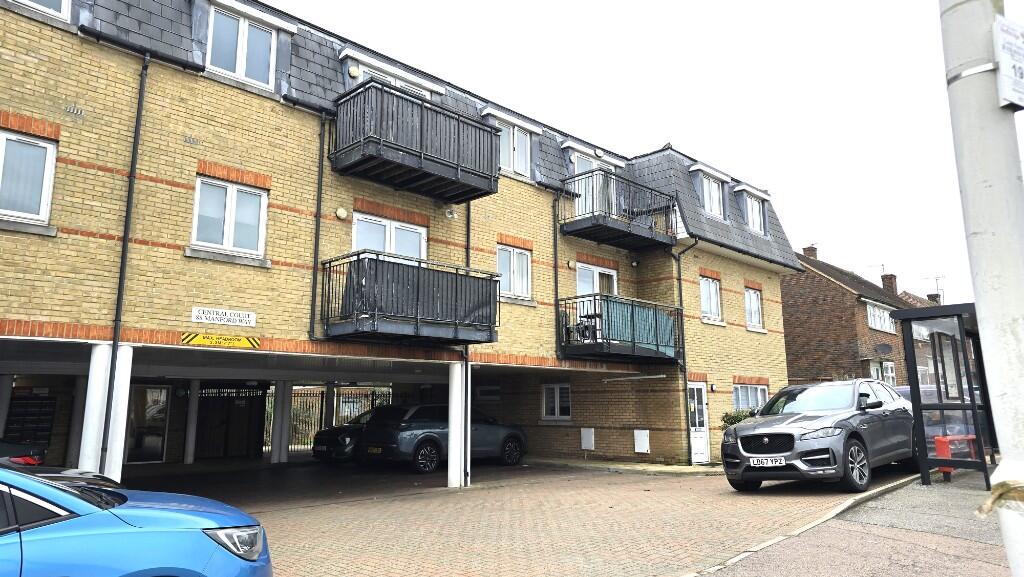 1 bed Apartment for rent in Chigwell Row. From Stein McBride Property Co. Limited - London & Essex