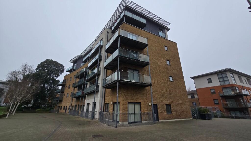 2 bed House (unspecified) for rent in London. From Stein McBride Property Co. Limited - London & Essex