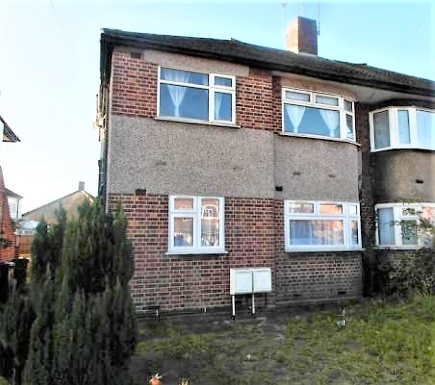 2 bed Annexe for rent in Chigwell. From Stein McBride Property Co. Limited - London & Essex