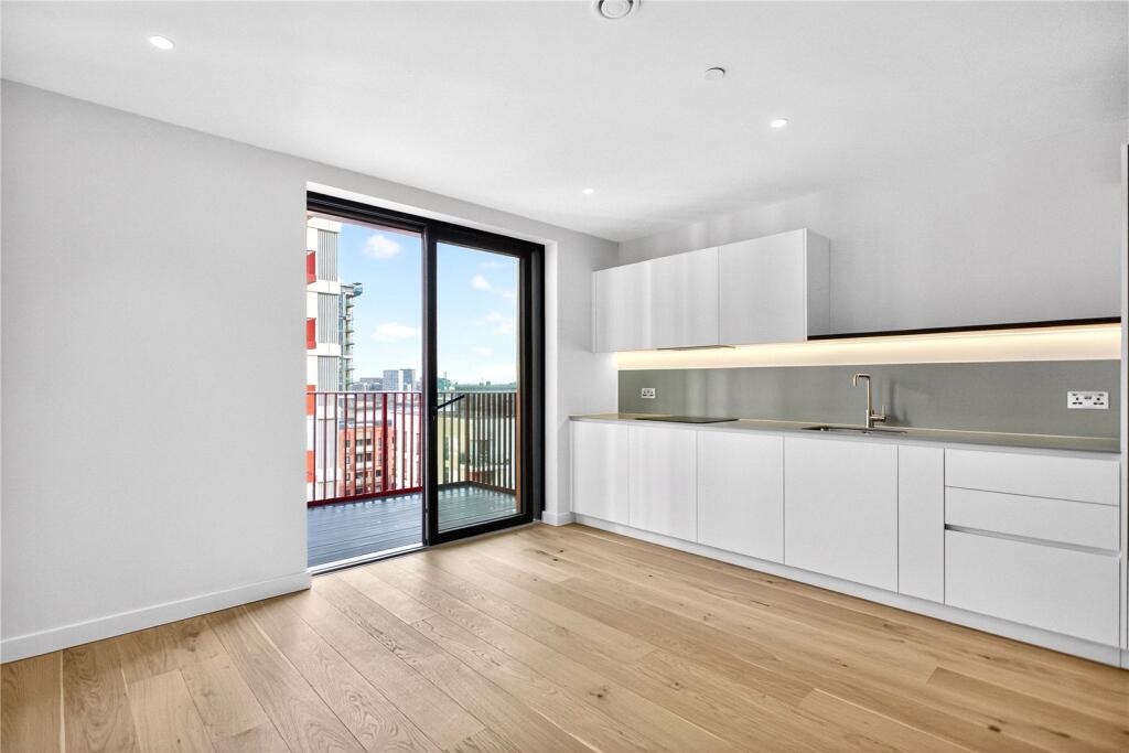 0 bed Studio for rent in London. From Stirling Ackroyd - Canary Wharf