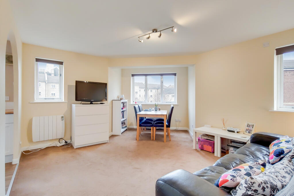 2 bed Apartment for rent in Poplar. From Stirling Ackroyd - Canary Wharf