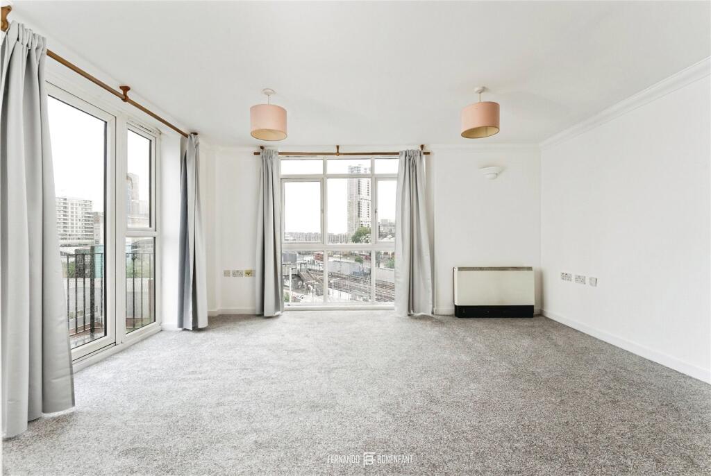 2 bed Apartment for rent in Stratford. From Stirling Ackroyd - Canary Wharf