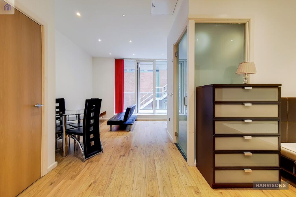 4 bed Apartment for rent in Poplar. From Stirling Ackroyd - Canary Wharf