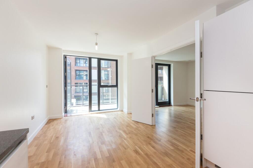 3 bed Apartment for rent in Greenwich. From Stirling Ackroyd - Canary Wharf