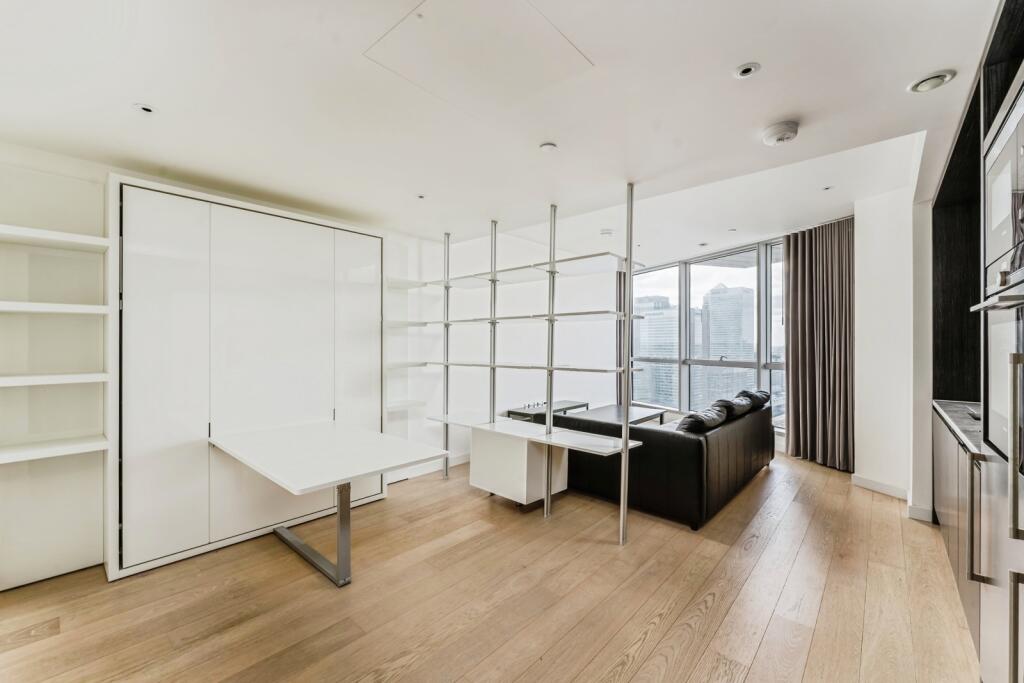 4 bed Studio for rent in Poplar. From Stirling Ackroyd - Canary Wharf