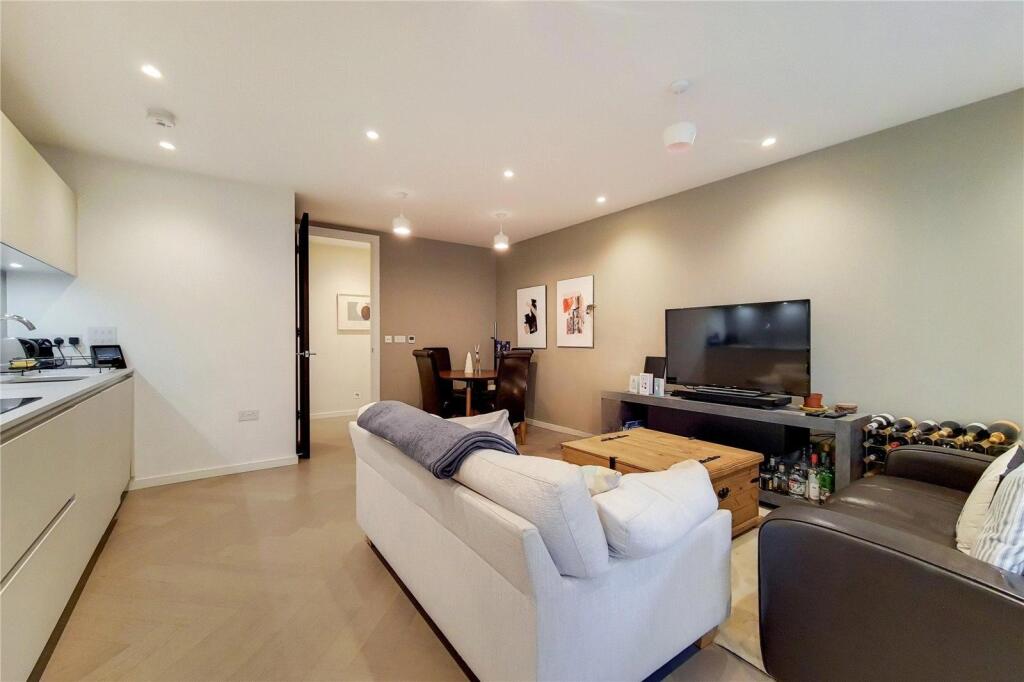 2 bed Apartment for rent in Bermondsey. From Stirling Ackroyd - Canary Wharf 2 bed Apartment for rent in Bermondsey. From Stirling Ackroyd - Canary Wharf