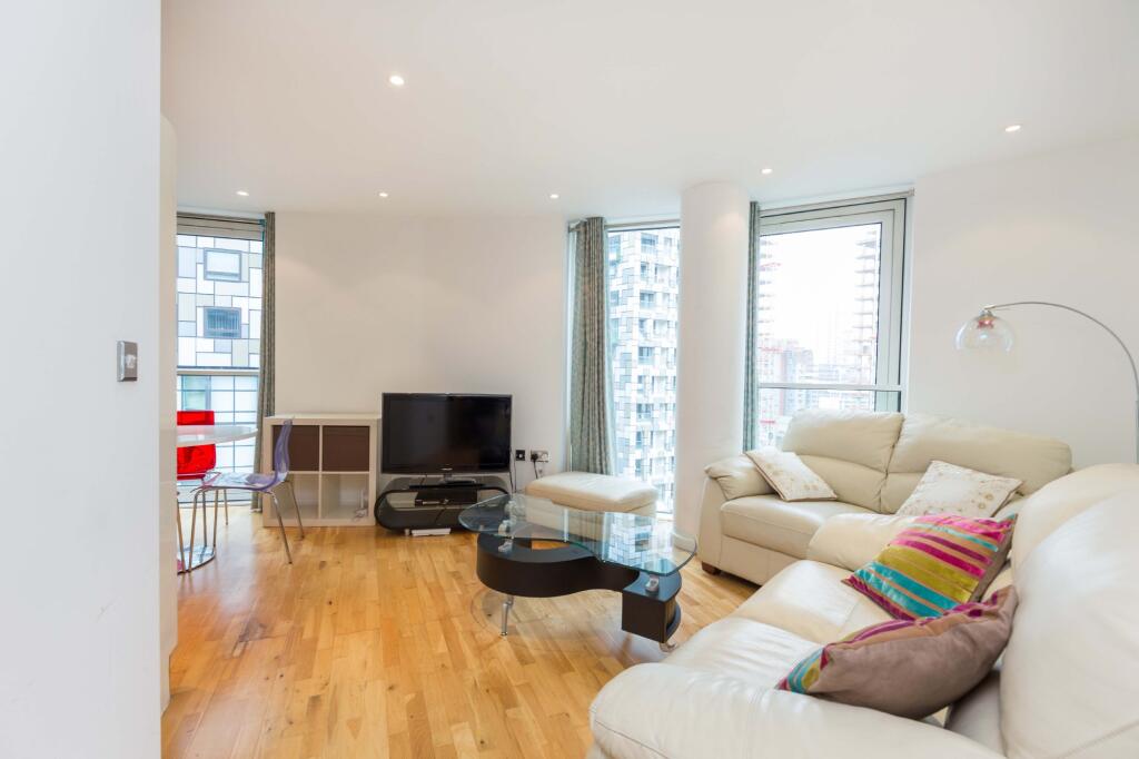 2 bed Apartment for rent in Poplar. From Stirling Ackroyd - Canary Wharf 2 bed Apartment for rent in Poplar. From Stirling Ackroyd - Canary Wharf