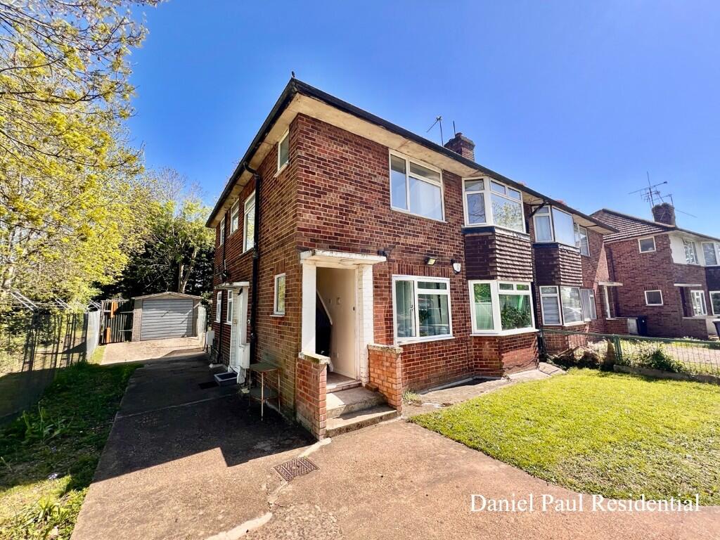 2 bed Annexe for rent in Northolt. From Daniel Paul - London