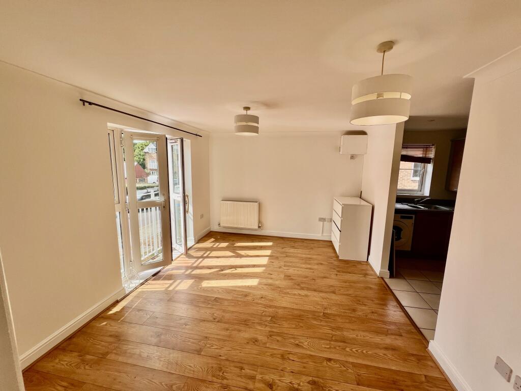 1 bed 1st Floor Flat for rent in Greenford. From Daniel Paul - London