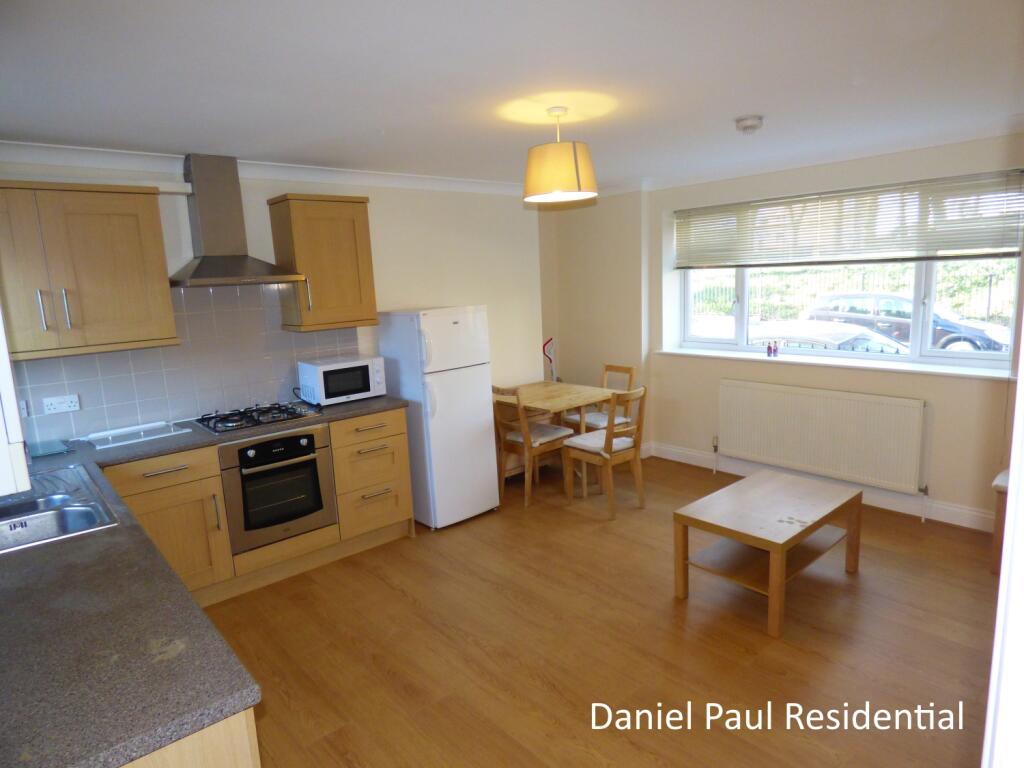 2 bed 1st Floor Flat for rent in Brentford. From Daniel Paul - London 2 bed 1st Floor Flat for rent in Brentford. From Daniel Paul - London