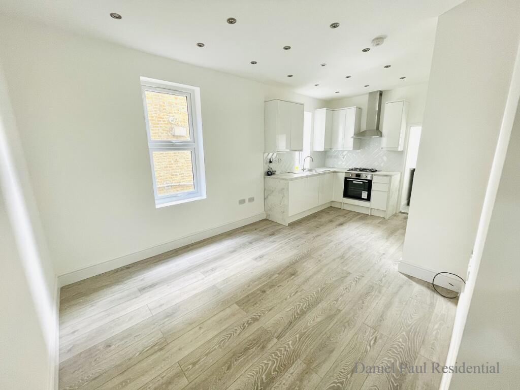 2 bed 1st Floor Flat for rent in Greenford. From Daniel Paul - London 2 bed 1st Floor Flat for rent in Greenford. From Daniel Paul - London