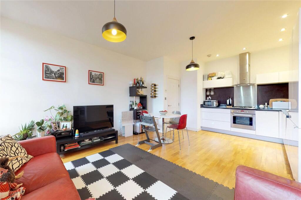 1 bed Apartment for rent in Stepney. From Stirling Ackroyd Sales - New Homes